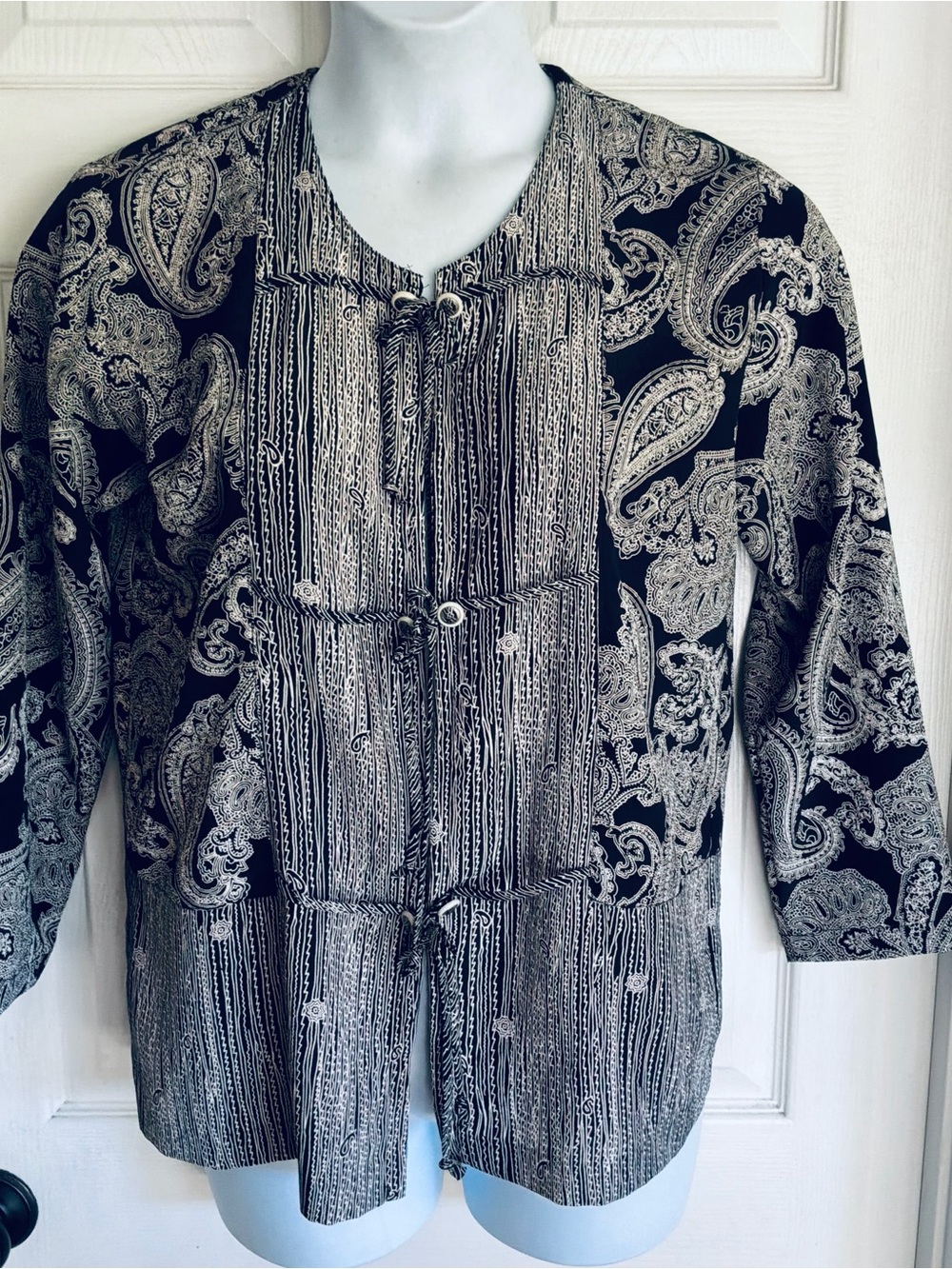 Vintage..NINO WONG blouse